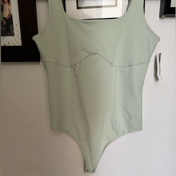 Abercrombie & Fitch Soft AF sleeveless bodysuit NWT - Picture 4 of 4